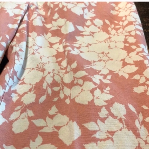 Talbots Pink / White Floral Pattern Pants - Picture 3 of 6